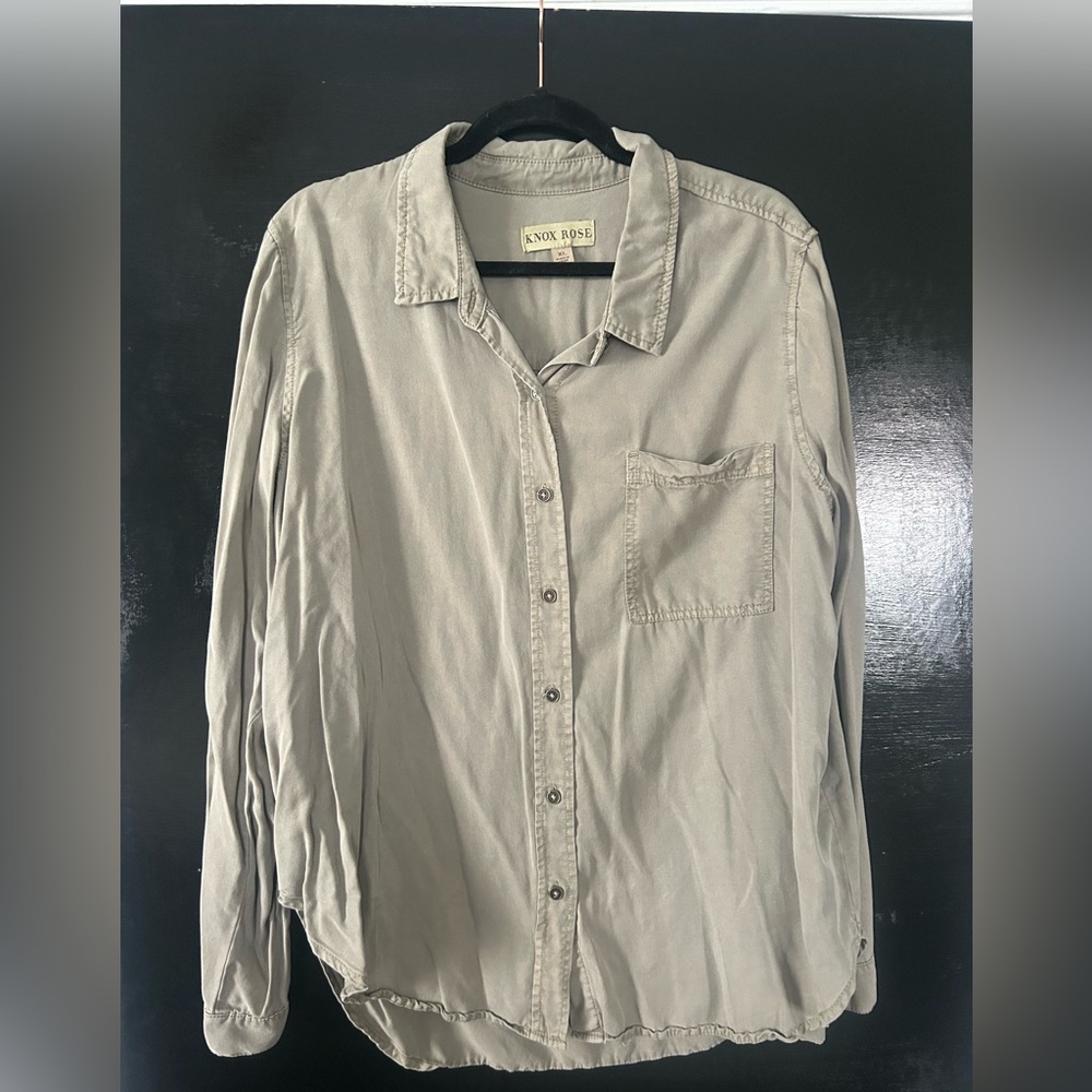 Know Rose button down